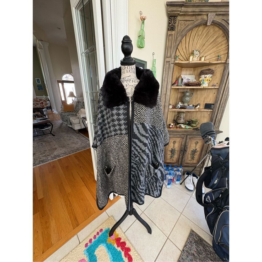 Saachi Mixed Print Faux Fur Trim Cardigan